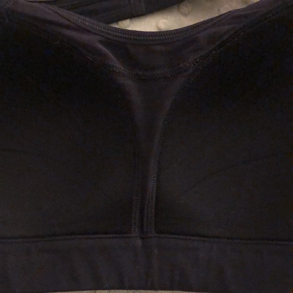 UNDER ARMOUR sports bra - Picture 6 of 6